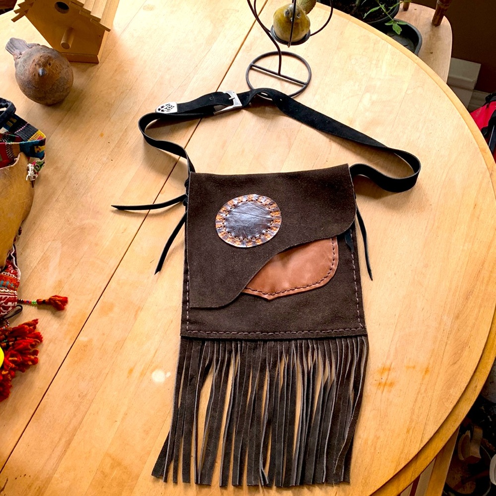 Boho Vintage leather purse with fringe 💃🏻